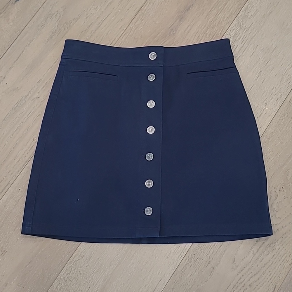 EUC Wilfred Free Skirt Women's sz 8 Blue Stretch Denim Button Down Mini Skirt